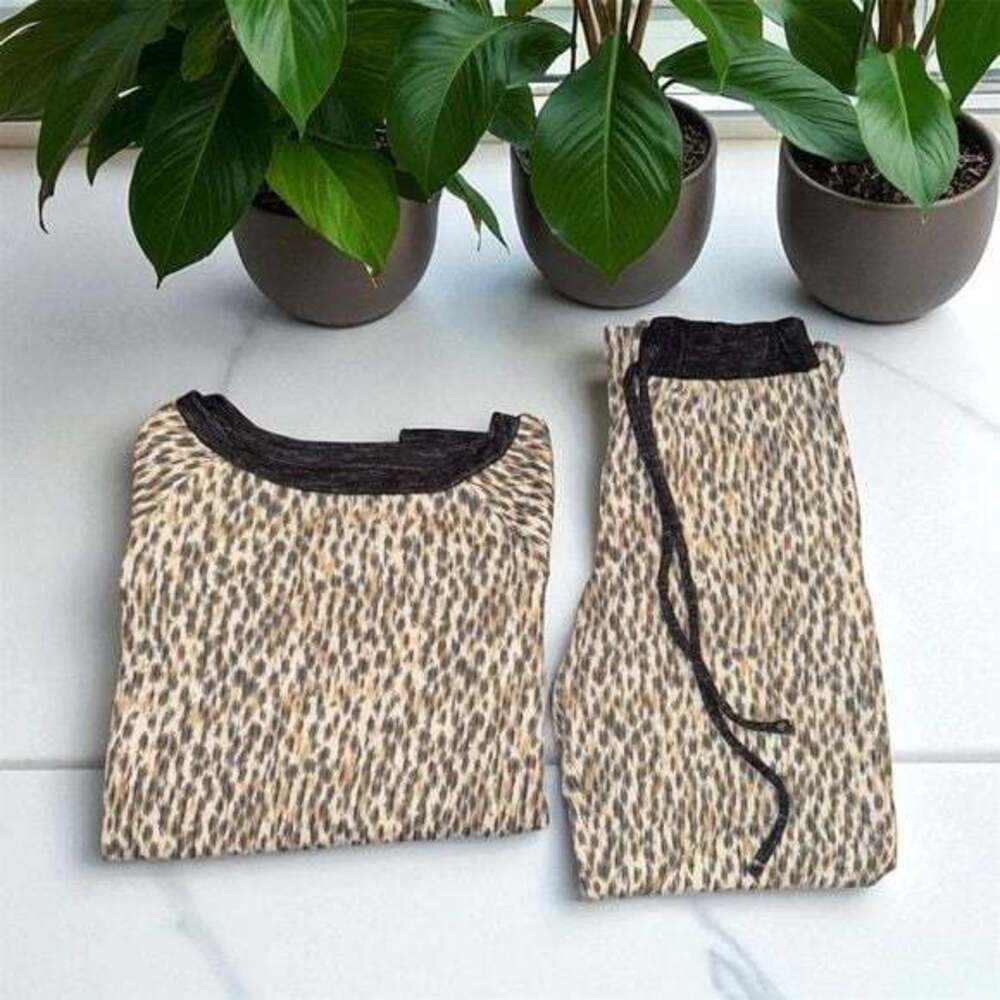 Rene Rofe Leopard Print Pajama Set - Black and Tan
